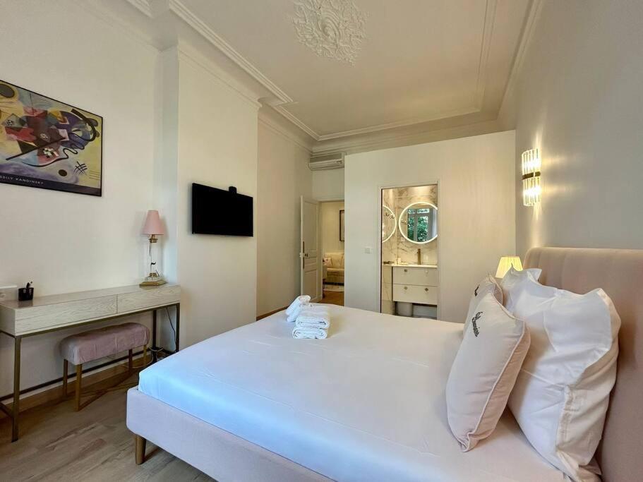 Appartement Charme Et Volupte A Republique Parijs