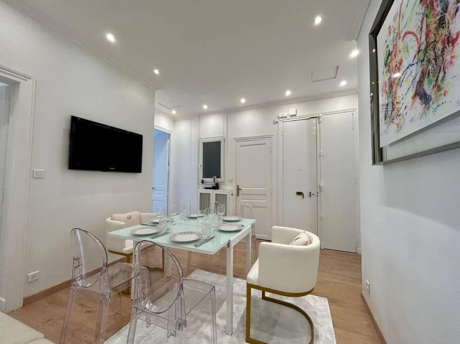 Charme Et Volupte A Republique Appartement