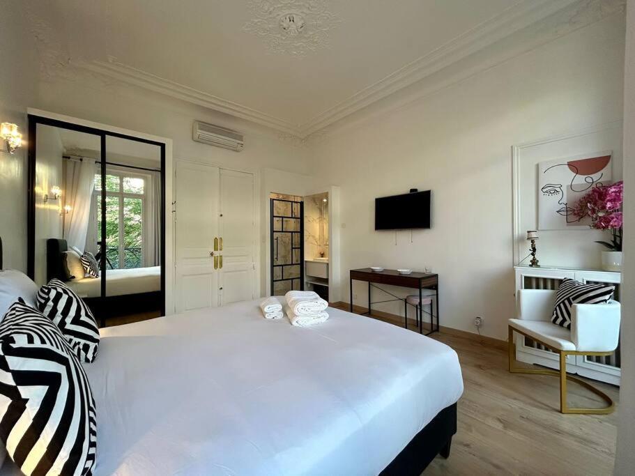 Appartement Charme Et Volupte A Republique Parijs